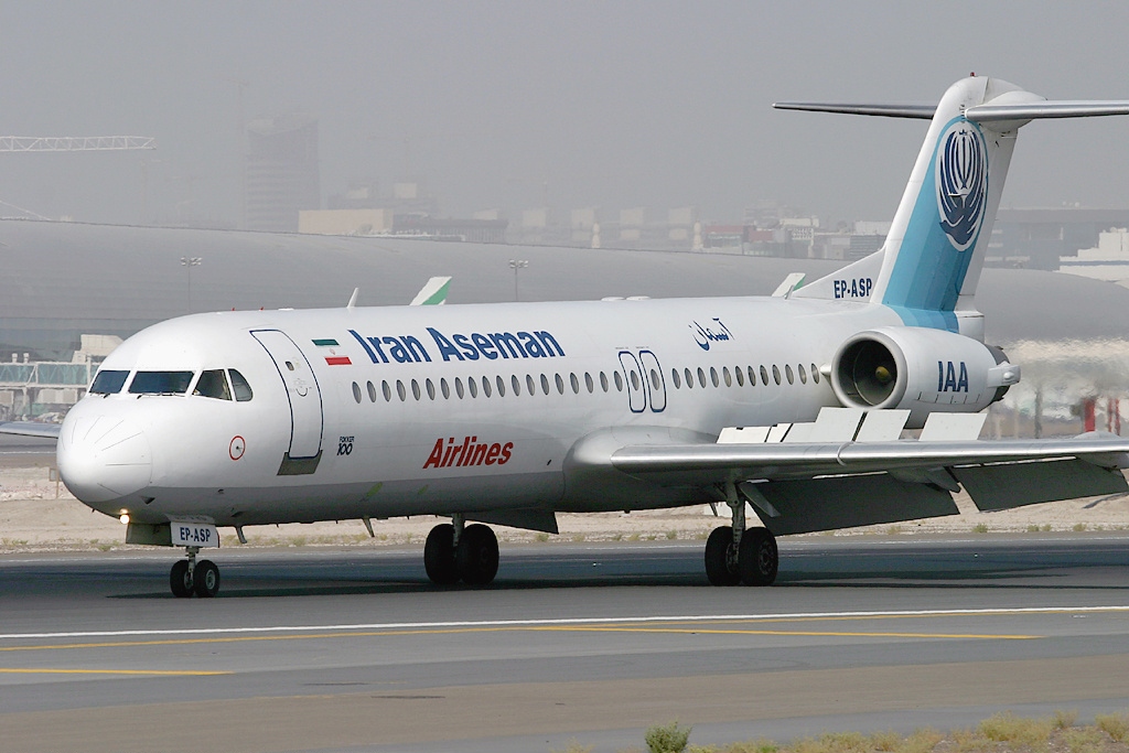 Avião Fokker 100 Iran Aseman Airlines