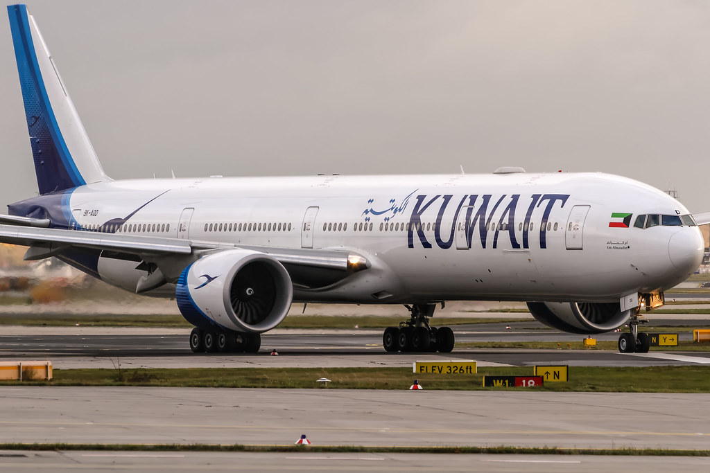 Avião Boeing 777-300ER Kuwait Airways