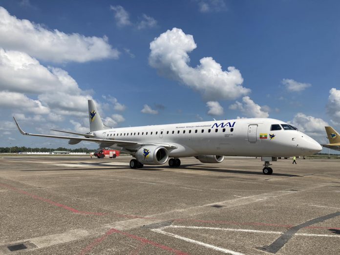 Avião Embraer E190 Myanmar Airways International