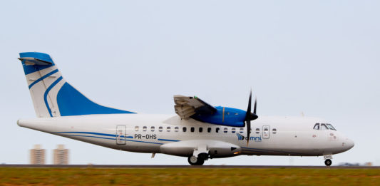 Avião ATR 42-500 Omni