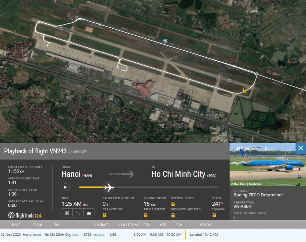 FlightRadar24 Voo Vietnam Passageiro Fogo Papel