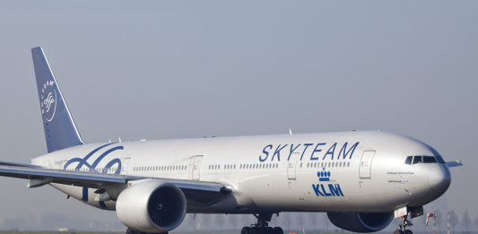 Avião Boeing 777-300 KLM SkyTeam