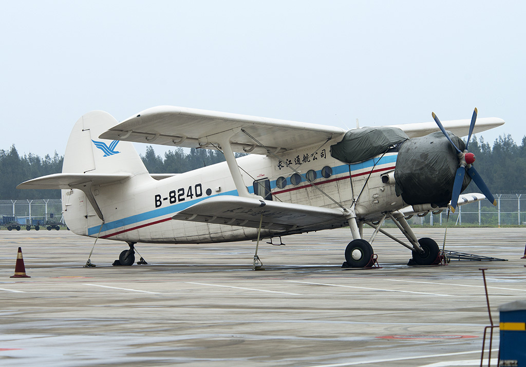 Avião Shijiazhuang Y-5B