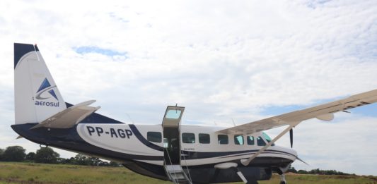 Avião Cessna C208B Grand Caravan Aerosul Táxi Aéreo