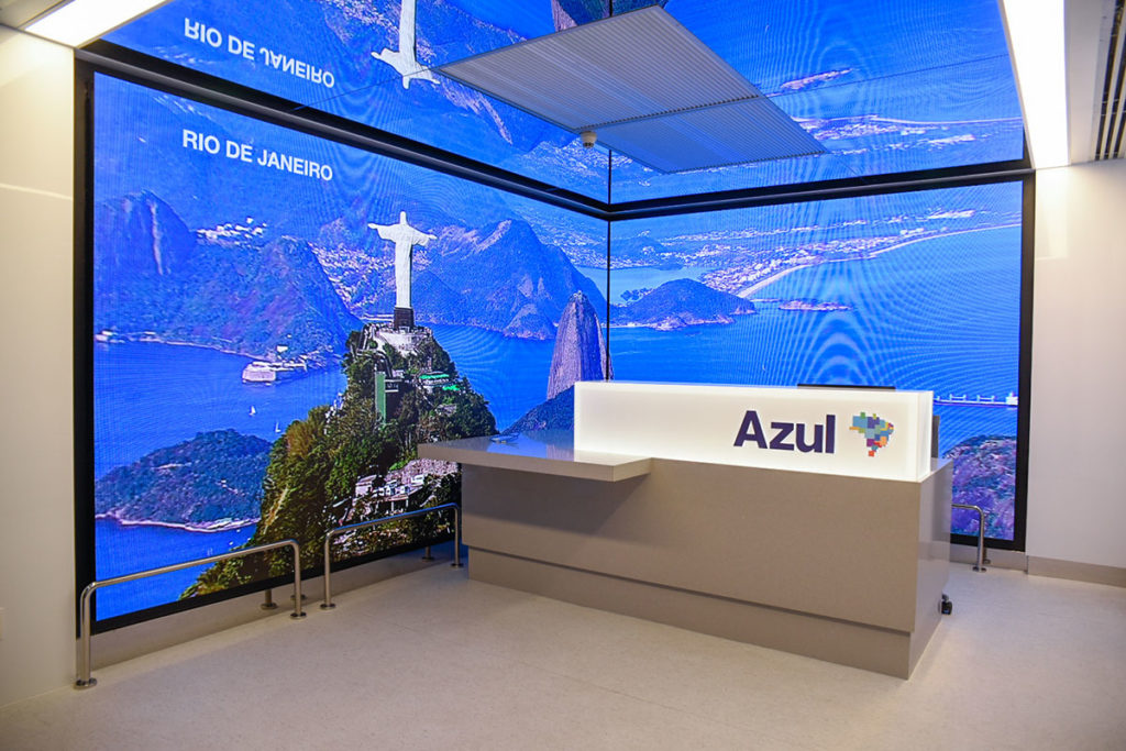 Azul inaugura em Congonhas sua primeira 'flagship store'