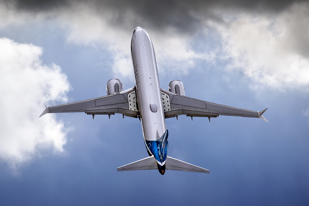 Gol volta a voar com 737 Max, mas cliente pode trocar passagem - ISTOÉ  DINHEIRO