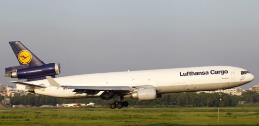 Avião McDonnel Douglas MD-11F Lufthansa Cargo
