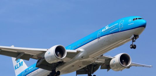 Avião Boeing 777-300ER KLM