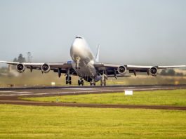 Avião Boeing 747-400F Jumbo SkyLease Sky Lease Cargo