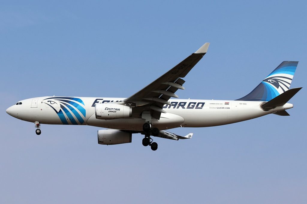 Avião Airbus A330-200P2F Egypt Air Cargo