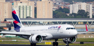 LATAM Brasil recebe mais um Airbus novo de fábrica, o segundo em menos de 30 dias Avião Airbus A320neo LATAM