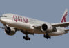 Caças interceptam e escoltam Boeing 777 da Qatar Airways com falha de comunicação rumo a aeroporto britânico Avião Boeing 777-300ER Qatar Airways
