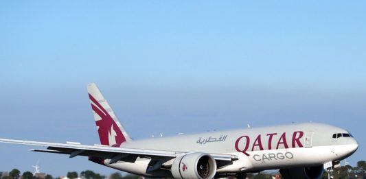 Avião Boeing 777F Qatar Cargo