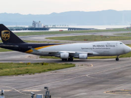 Avião Boeing 747-400F Jumbo UPS