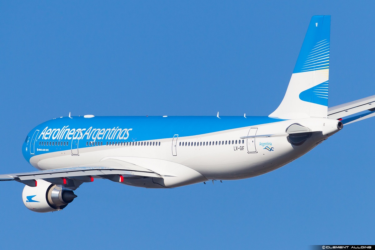 After the case of the detained jumbo jet, Venezuela closes its airspace to Argentine aircraft
