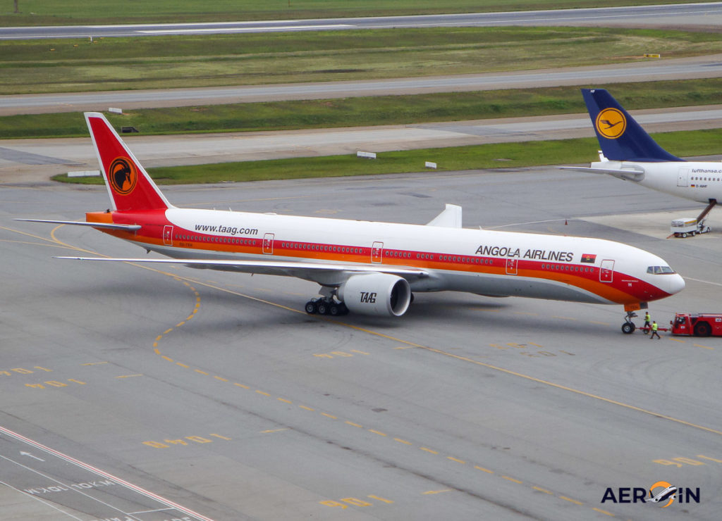 Boeing 777-300 plane TAAG Angola