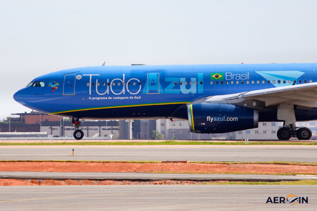 Avião Airbus A330-200 Azul TudoAzul