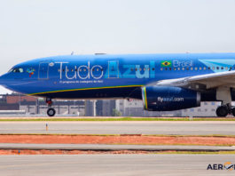 Avião Airbus A330-200 Azul TudoAzul