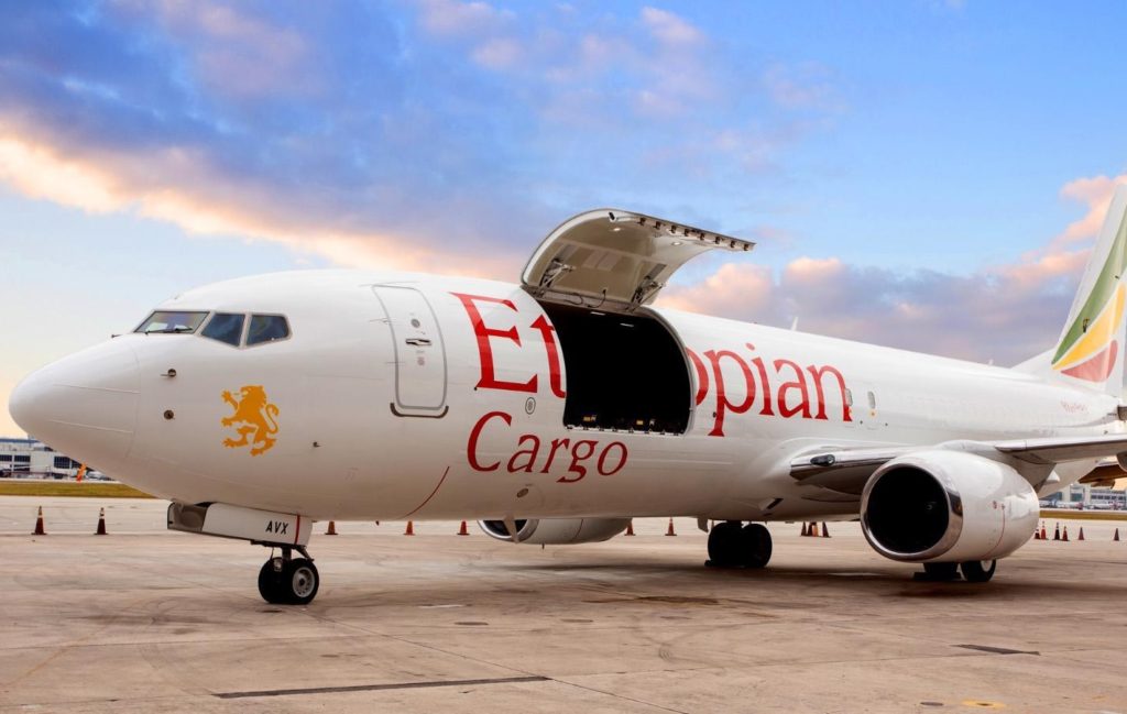 Avião Boeing 737-800SF Ethiopian Cargo
