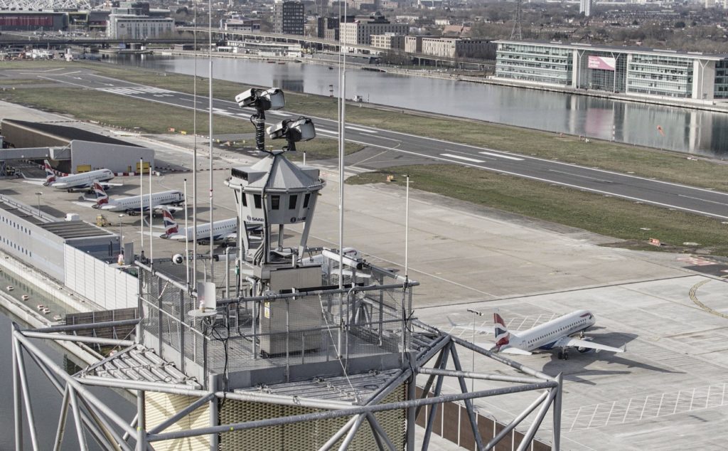 SAAB Torre Controle Remota Tráfego Aéreo Aeroporto London City