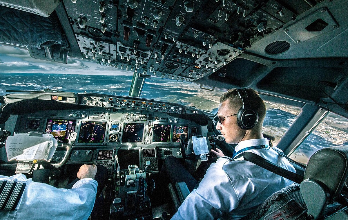 Pilots discover extra life in the cockpit mid-flight