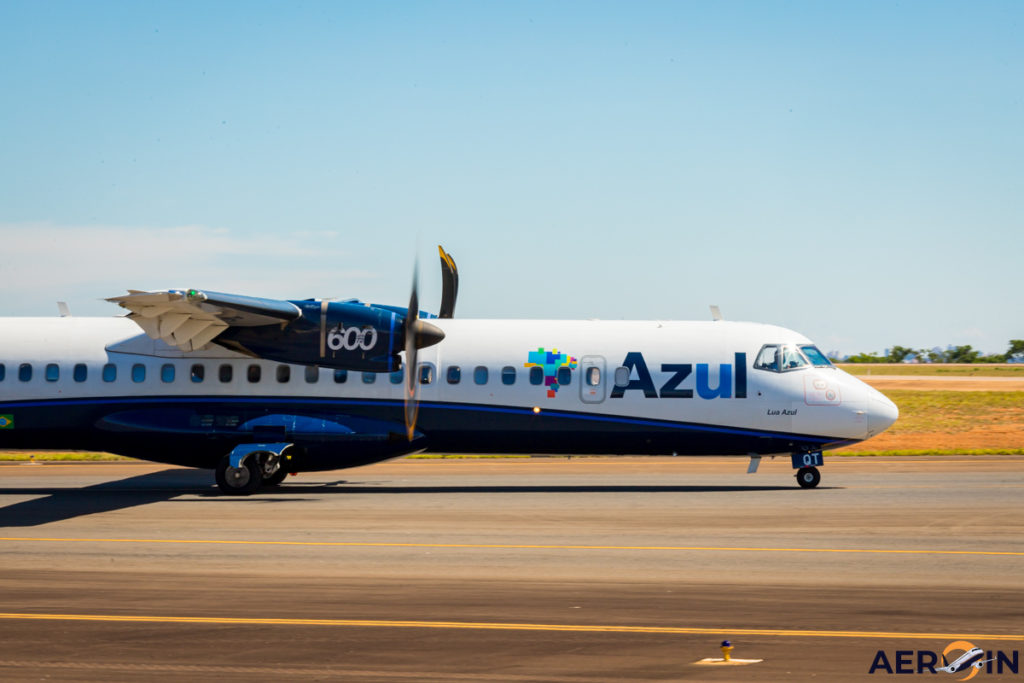 Avião da Azul tem falha em comandos de voo durante aproximação e pilotos  alternam pouso