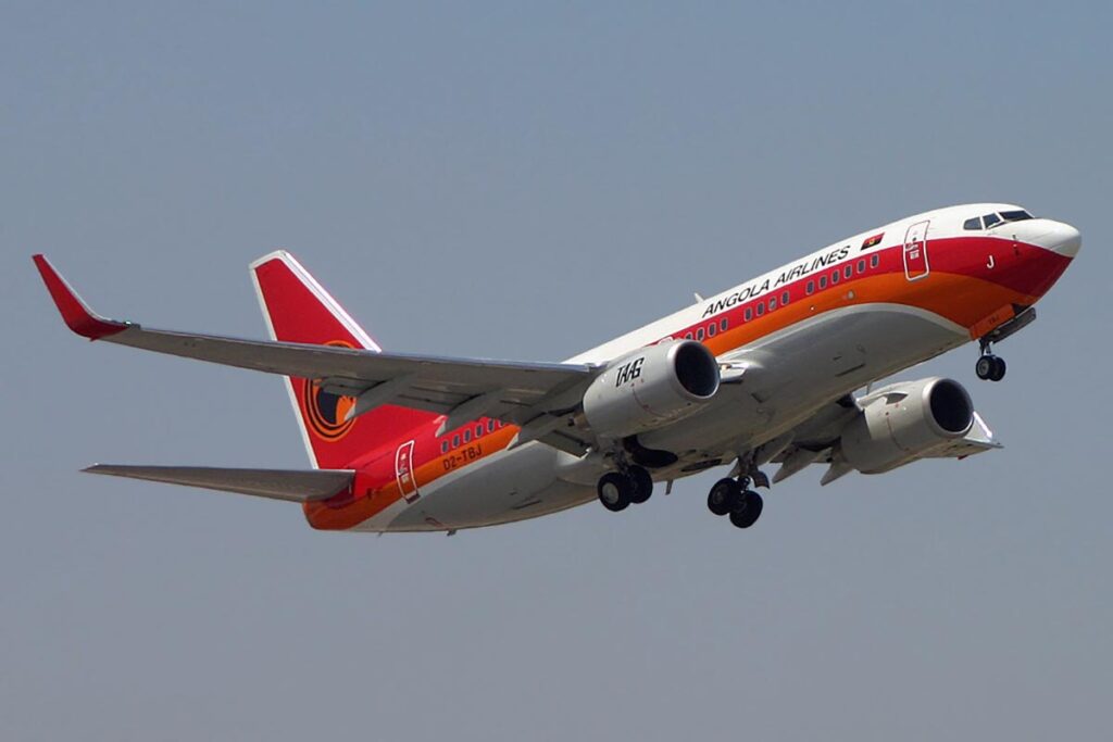 Cabo Verde revitalizará sus aerolíneas con un Boeing 737 de TAAG en Angola