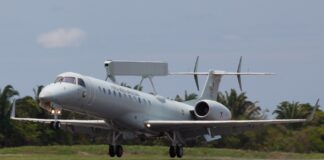 FAB testa integração do sistema LINK-BR2 entre caças F-5M e avião-radar E-99M em Canoas