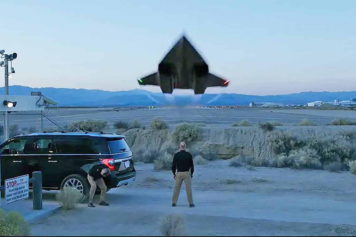 Caças do filme 'Top Gun: Maverick' aterrissam no Flight Simulator