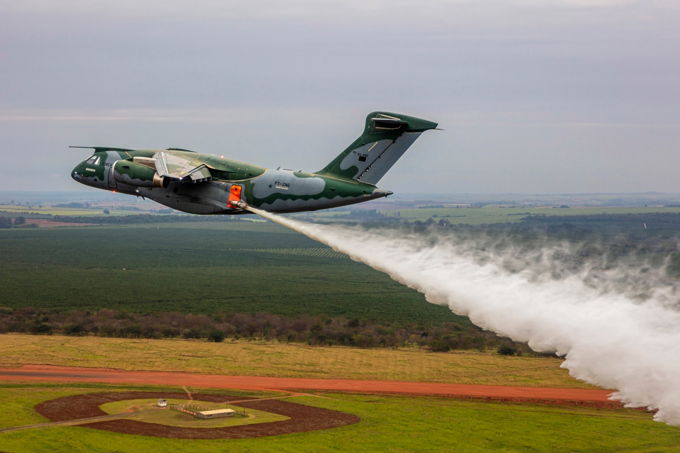 O AVIÃO KC 390 MILLENIUM DA EMBRAER LIDERA A LISTA DE PRODUTOS DE