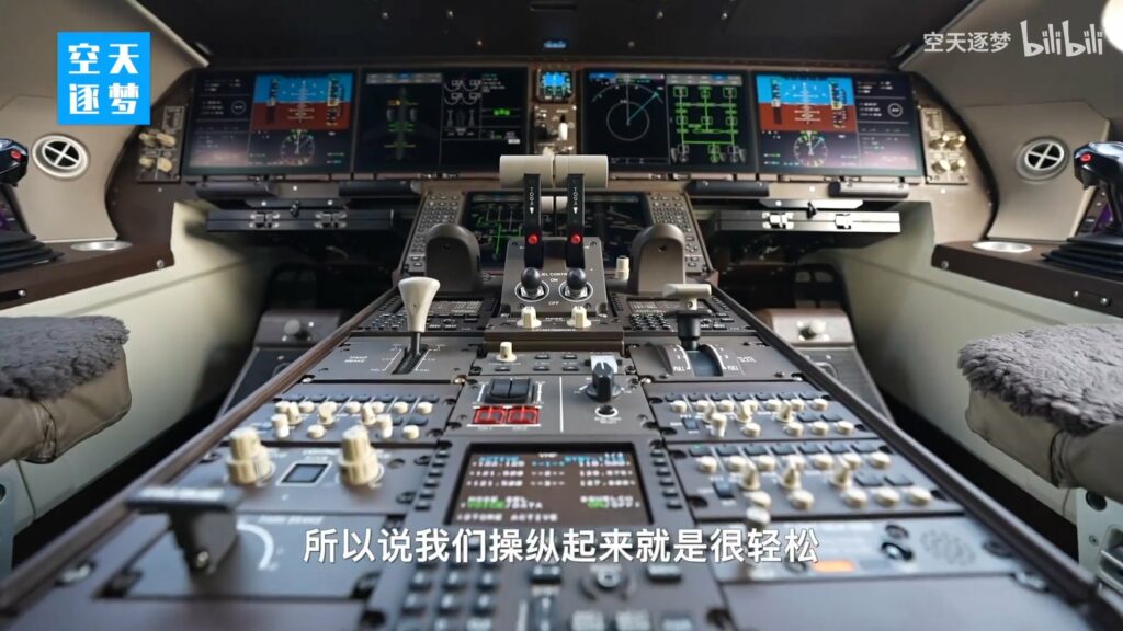 Jato chinês C919 faz seu primeiro voo comercial