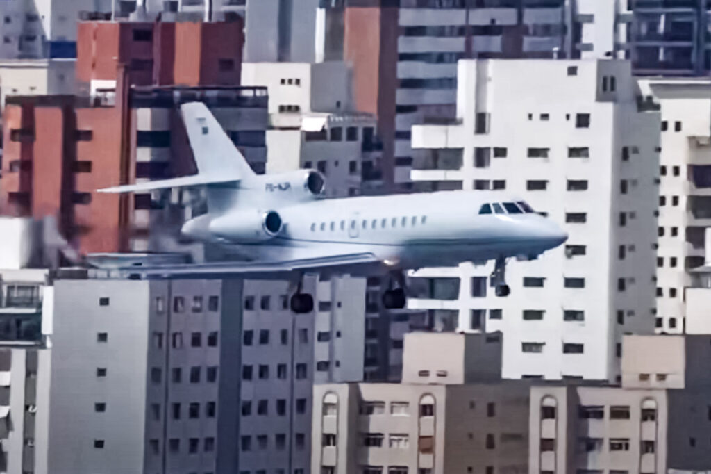Avião de Neymar Jr. pousa em Porto Alegre; saiba mais sobre a