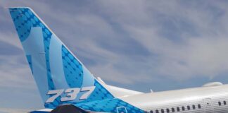 Avião Boeing 737 MAX 10 conclui último voo de certificação e avança para início das entregas em 2027