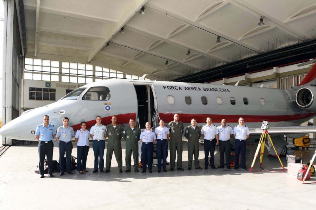 Funcionarios de 7 países visitaron organismos del Departamento de Control del Espacio Aéreo de Brasil