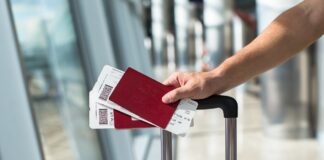 Projeto que garantirá passagem aérea gratuita para aposentados do INSS em tratamento de saúde avança na Câmara
