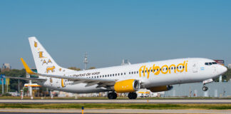 Low-cost argentina Flybondi enfrenta desafios e planeja reestruturação enquanto se prepara para retomar voos