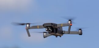 Operadores de drones e helicópteros participam de encontro sobre segurança aérea em Balneário Camboriú-SC