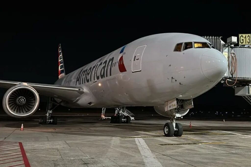 Manaos recibió un aterrizaje no programado de un avión Boeing 777 extranjero debido a un pasajero rebelde.