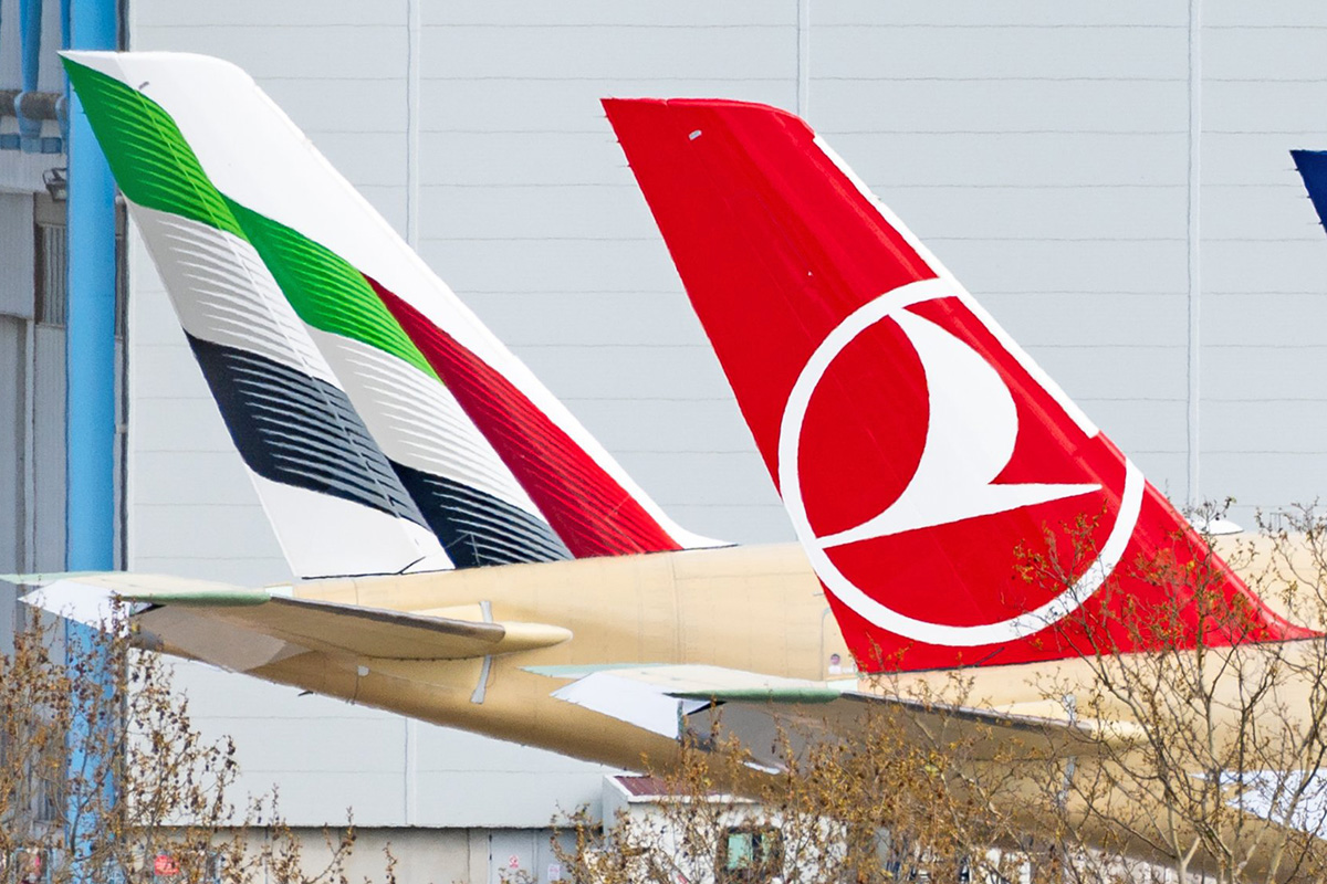 Primeiro jato A350 da Emirates foi visto novamente na fábrica da Airbus