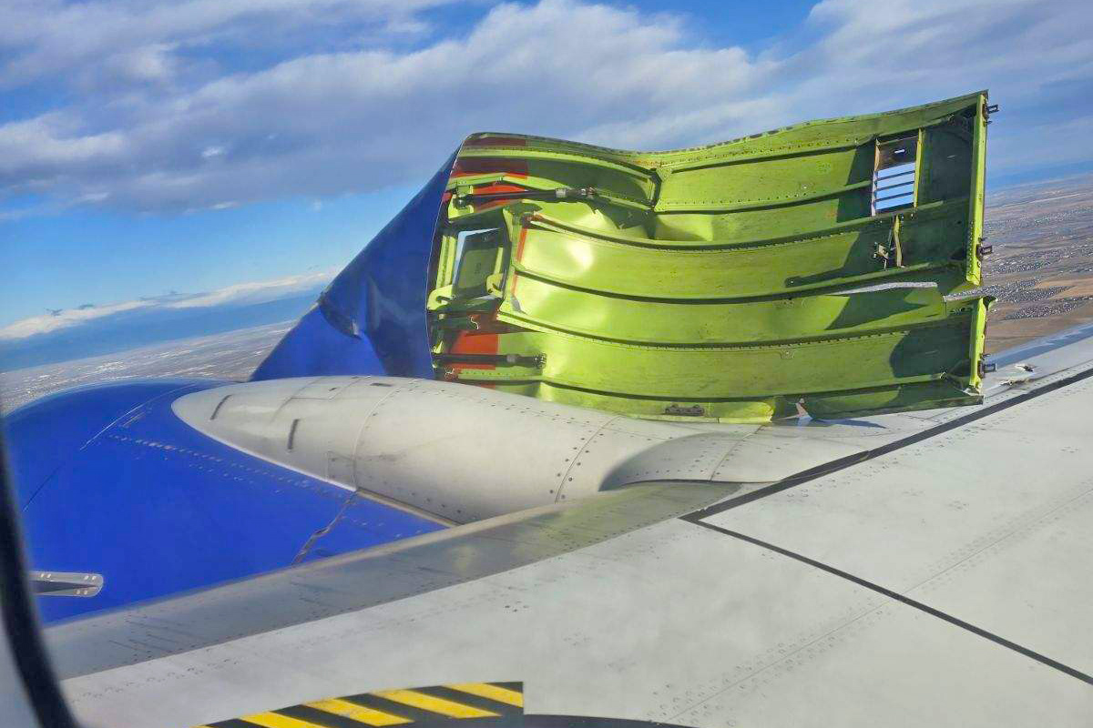 The engine cover of a Southwest Boeing 737 comes off again in flight
