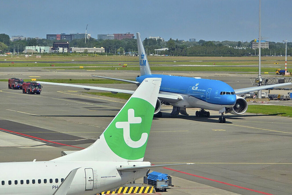 KLM Boeing despegó hacia Río, pero dio media vuelta y liberó el código 7700