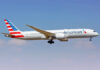Passageira processa American Airlines, alegando que homem efetuou ato sexual ao seu lado e os comissários nada fizeram