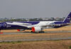 Pintado todo de azul, primeiro A350-1000 da Lufthansa surge na fábrica da Airbus