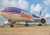 FedEx apresenta Boeing 777 com pintura retrô em homenagem ao seu fundador