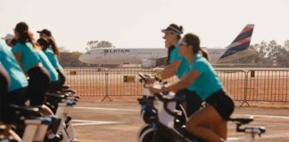 Aeroporto de Brasília realiza primeiro evento de spinning em pátio de aeronaves no Brasil