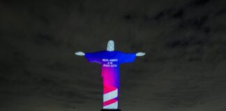 Marcando o fim do Rock in Rio, LATAM coloca suas cores e sua assinatura de marca no Cristo Redentor