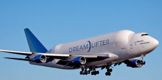 Boeing celebra duas décadas de voos com o seu especial Jumbo “corcunda”, o Dreamlifter