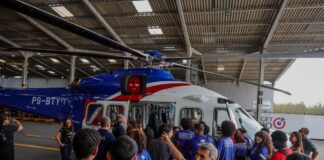 ANAC leva 50 alunos de Cabo Frio-RJ ao aeroporto para conhecerem profissões da aviação offshore